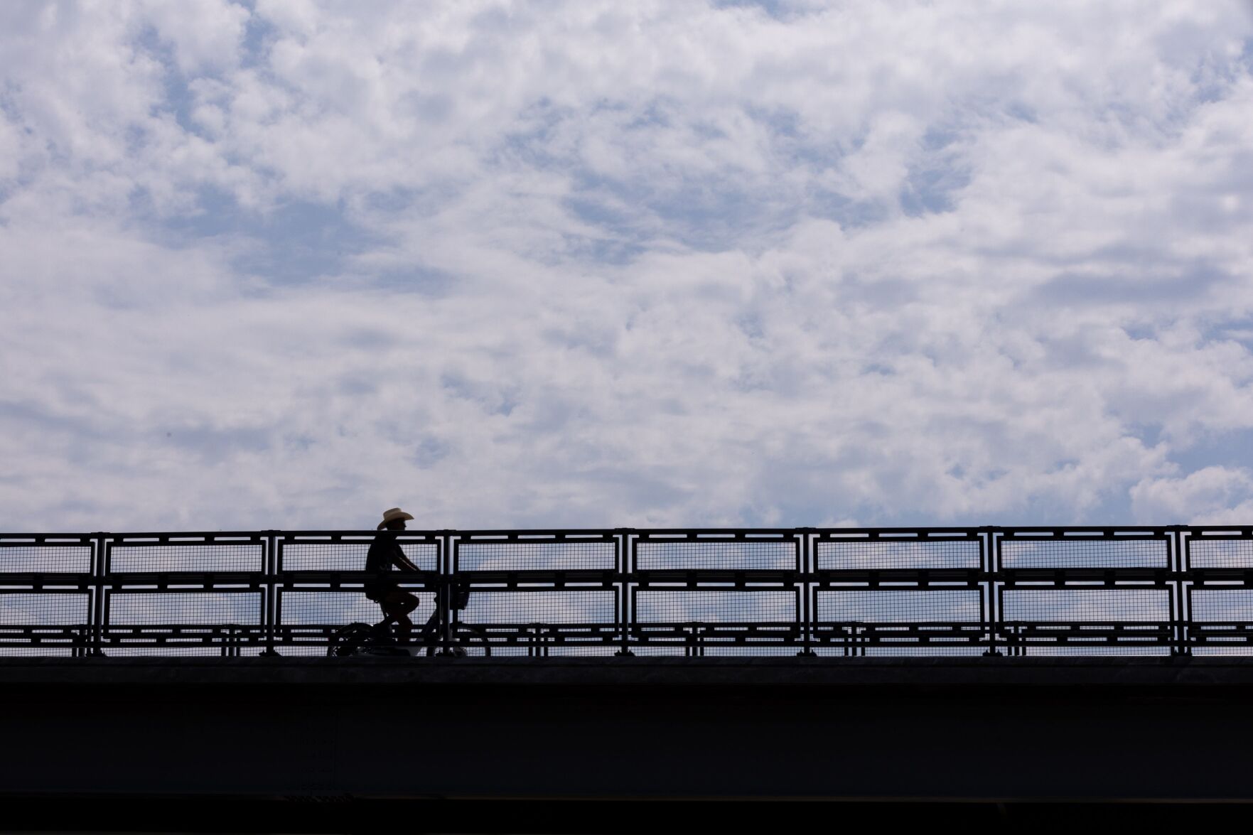 091025-owh-new-bridge-mm-09.JPG